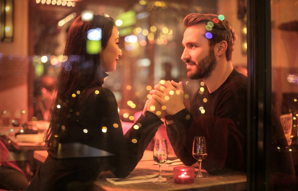 10 Ideen für einen romantischen Abend zu zweit